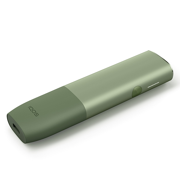 IQOS ILUMA ONE Moss Green + bis zu 60 TEREA Sticks nach Registrierung* bei IQOS liegend IQOS ILUMA ONE Moss Green + bis zu 60 TEREA Sticks nach Registrierung* bei IQOS liegend