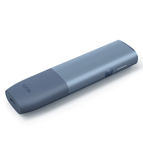 IQOS ILUMA ONE Azure Blue + bis zu 60 TEREA Sticks nach Registrierung* bei IQOS liegend IQOS ILUMA ONE Azure Blue + bis zu 60 TEREA Sticks nach Registrierung* bei IQOS liegend